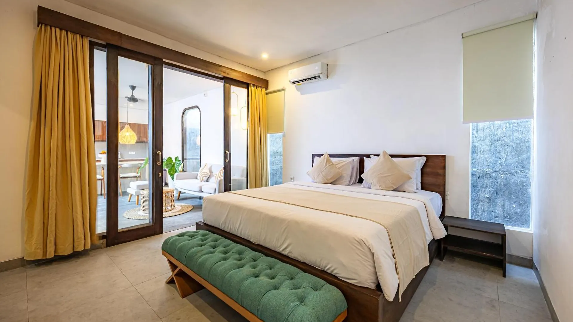 Apple Villa & Suite Seminyak Indonesia