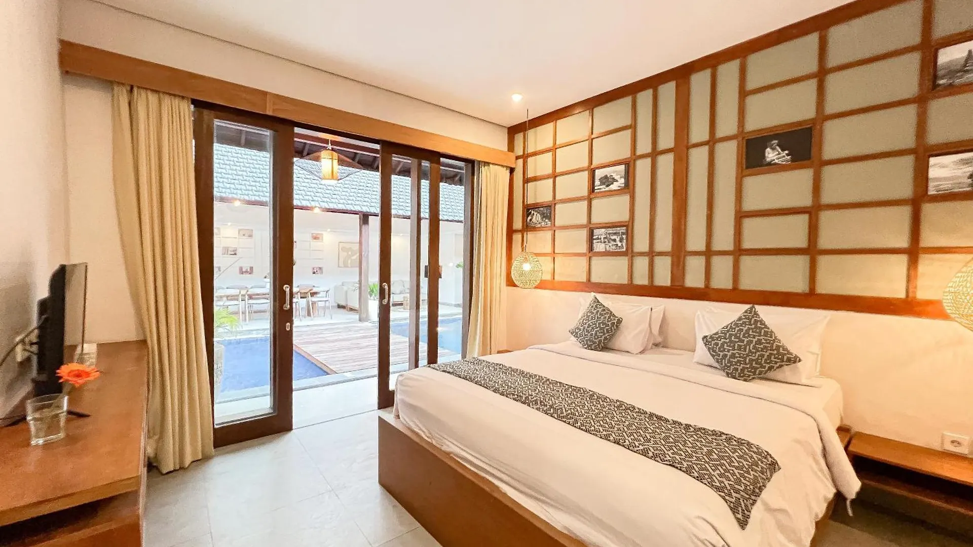 Apple Villa & Suite Seminyak Indonesia