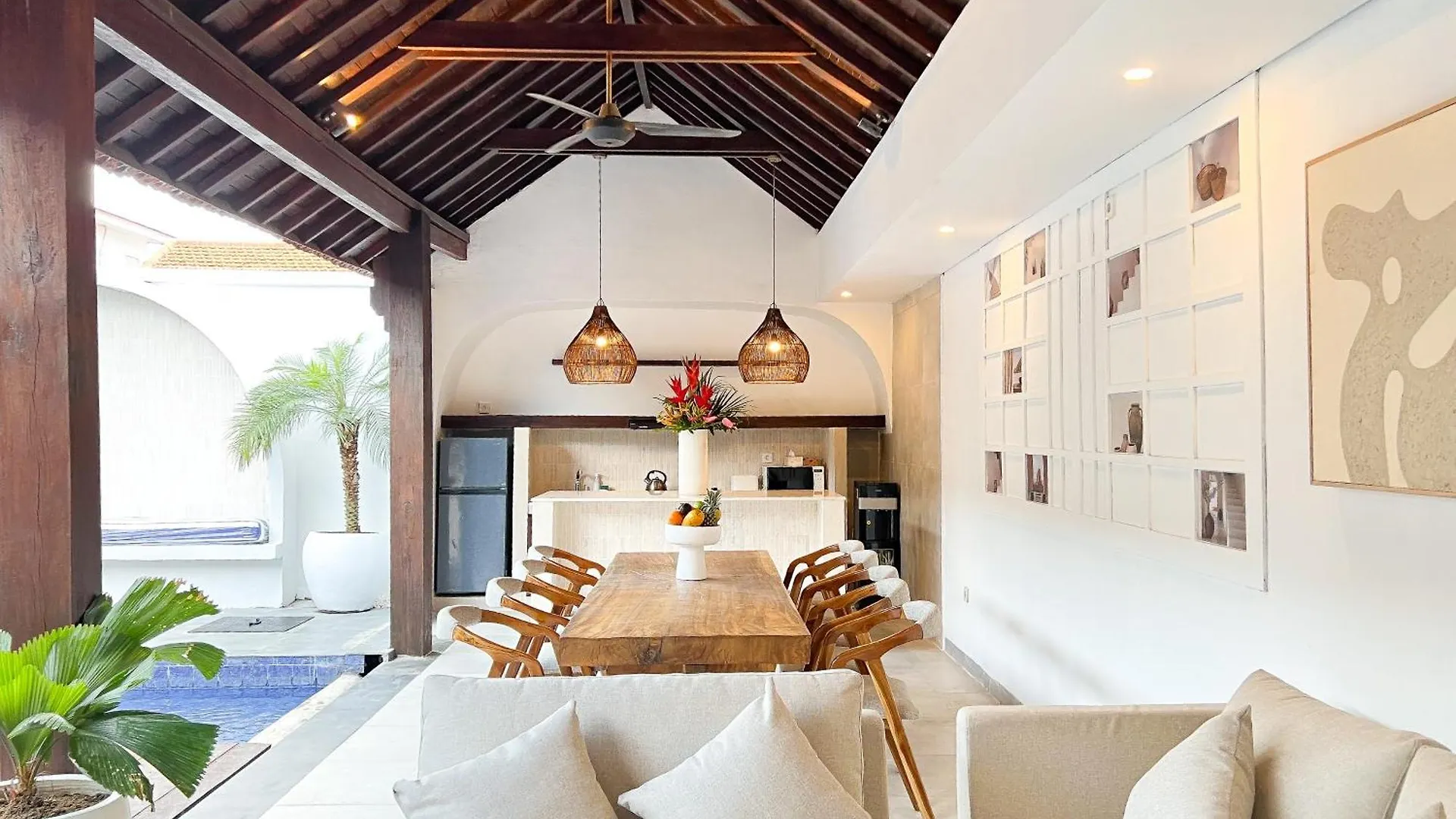 Apple Villa & Suite Seminyak Holiday park